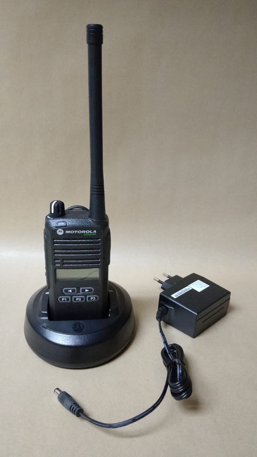 Radio Motorola EP350MX VHF con pantalla